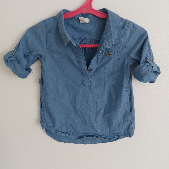5/25 H&M girls denim blouse - Picture 2 of 3